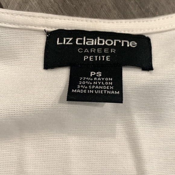 NWT basic blouse - Picture 2 of 4